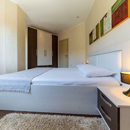Apartments Crystall Μπούντβα Εξωτερικό φωτογραφία