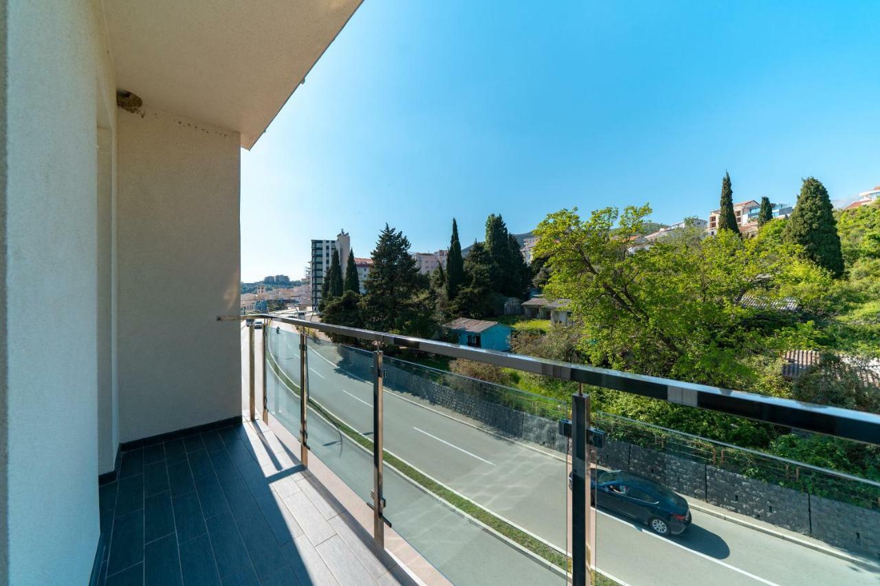 Apartments Crystall Μπούντβα Εξωτερικό φωτογραφία