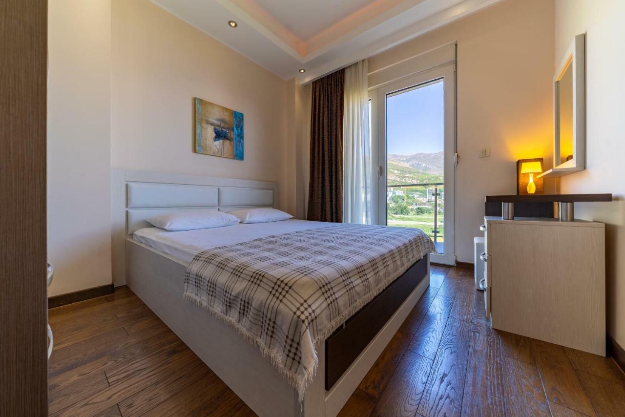 Apartments Crystall Μπούντβα Εξωτερικό φωτογραφία