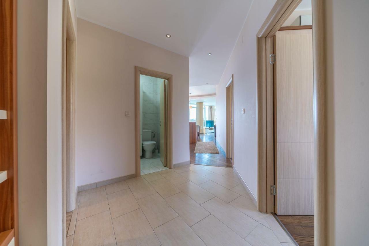 Apartments Crystall Μπούντβα Εξωτερικό φωτογραφία
