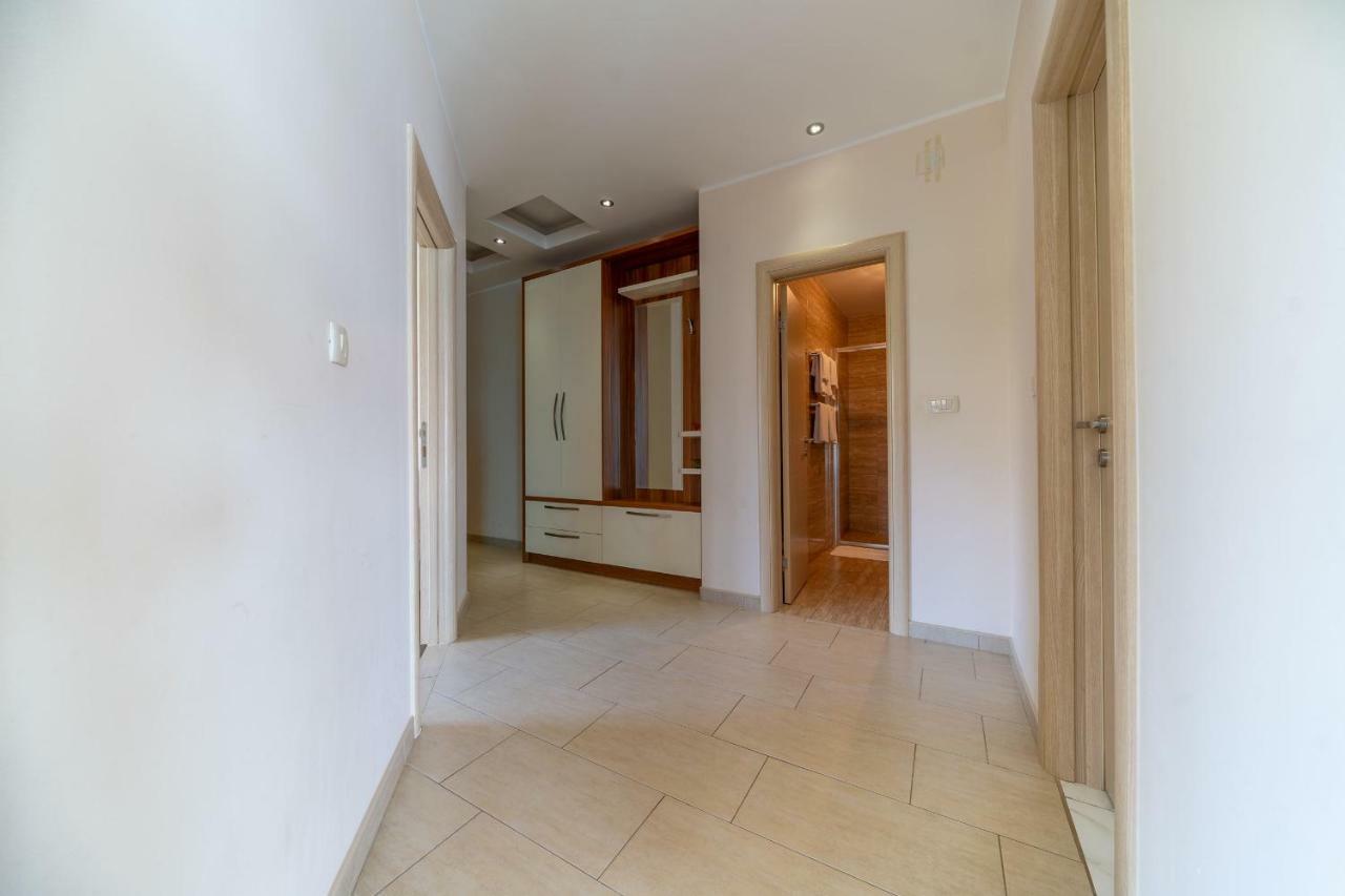 Apartments Crystall Μπούντβα Εξωτερικό φωτογραφία