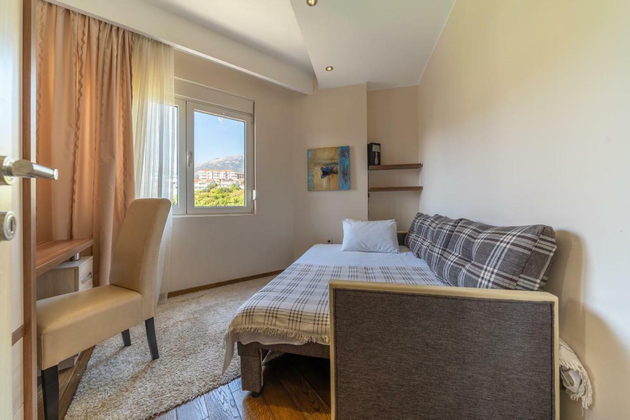 Apartments Crystall Μπούντβα Εξωτερικό φωτογραφία